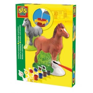 Mouler et peindre un cheval Mouler et peindre un cheval