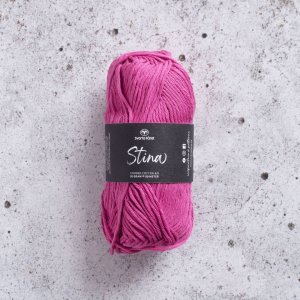 Fil Black Sheep Stina 8/8 50g - Rose (243) Fil Black Sheep Stina 8/8 50g - Rose (243)