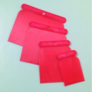 Jeu de spatules 50 / 75 / 100 / 120 mm - plastique rouge, 4 pièces Jeu de spatules 50 / 75 / 100 / 120 mm - plastique rouge, 4 pièces