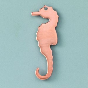 Pendentif 39 x 12 mm - petit hippocampe Pendentif 39 x 12 mm - petit hippocampe