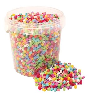 Perles tubulaires en seau Happy Mix - 5000 pi�ces