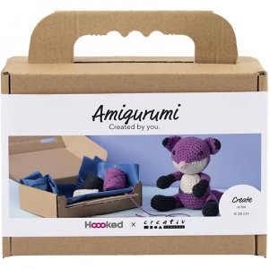 Kit DIY amigurumi renard noir et prune - 1 paquet. Kit DIY amigurumi renard noir et prune - 1 paquet.