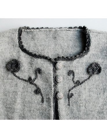 Patron tricot - Cardigan en jersey jersey avec motif floral au crochet