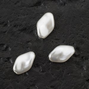 Perles de cire en verre 13x8 mm Blanc - 10 pcs Perles de cire en verre 13x8 mm Blanc - 10 pcs