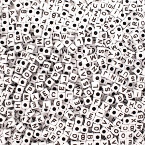 Perles lettres mini 4,5 x 4,5 mm, 1000 pces Perles lettres mini 4,5 x 4,5 mm, 1000 pces