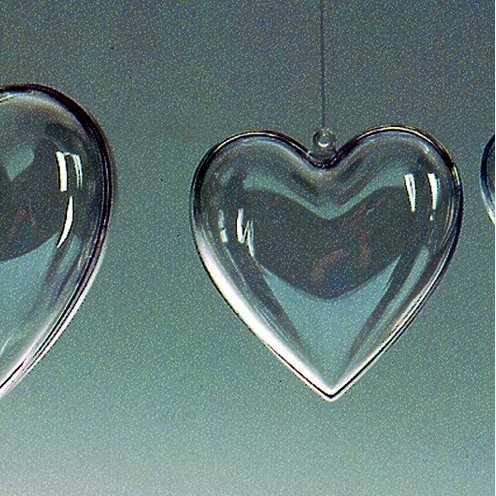 Coeur en plastique 140 mm - transparent séparable (PS) Coeur en plastique 140 mm - transparent séparable (PS)