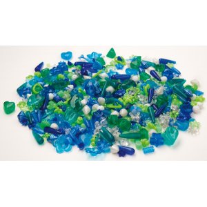 Perles en plastique bleues et vertes Perles en plastique bleues et vertes