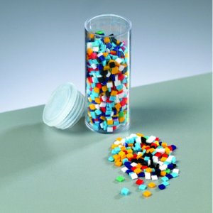 Mosaïque émaillée carrée de 2,2 x 2,2 mm. - couleurs mélangées 20 g Mosaïque émaillée carrée de 2,2 x 2,2 mm. - couleurs mélangées 20 g