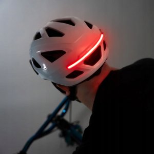 �clairage LED rouge pour casque, 3 modes d'�clairage, aliment� par piles