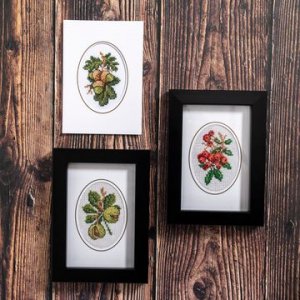 Kit de broderie - Baies de Rowan, châtaignes et glands - 3 tableaux / cartes Kit de broderie - Baies de Rowan, châtaignes et glands - 3 tableaux / cartes