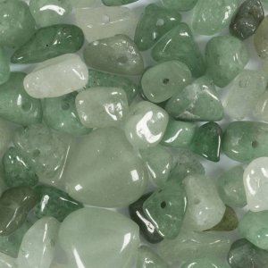 Perles de cristal aventurine verte 7-12 mm - 63 pièces. Perles de cristal aventurine verte 7-12 mm - 63 pièces.