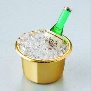 Miniature 3,5 cm - Bouteille de Champagne au réfrigérateur Miniature 3,5 cm - Bouteille de Champagne au réfrigérateur