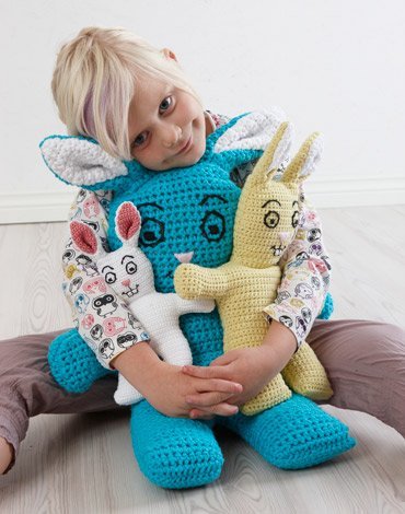 Patron au crochet - Lapins au crochet en trois tailles