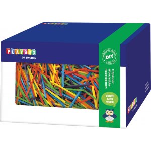 Bâtons en bois colorés dans une boîte Bâtons en bois colorés dans une boîte
