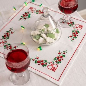 Kit de broderie - Toile airelles & coeurs Kit de broderie - Toile airelles & coeurs