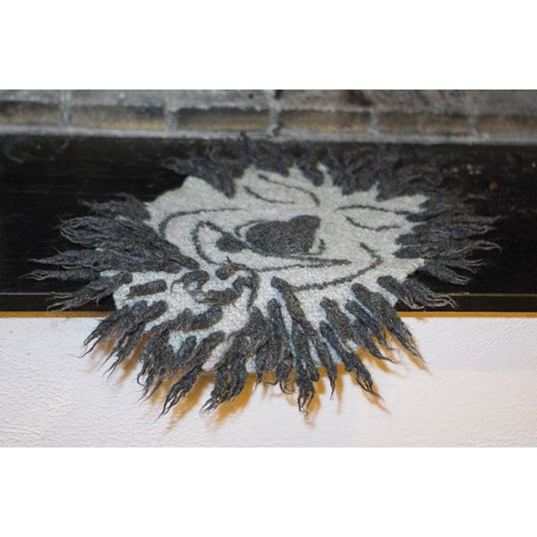Patron tricot - Coussin de sige tte de troll