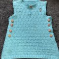 Image client Patron tricot - Robe tablier et bonnet tricotés texturés