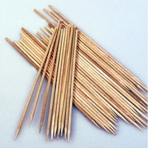 Bâtonnets en bois 20 cm / ø 2 mm - non traités paquet de 10 pointus Bâtonnets en bois 20 cm / ø 2 mm - non traités paquet de 10 pointus
