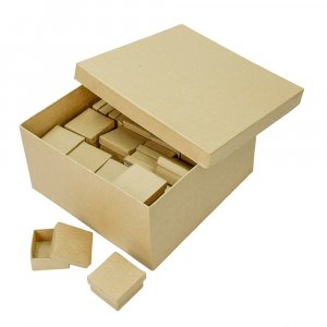 Présentoir de frêne 23,5 x 23,5 x 12 cm - 51 pièces carrées Présentoir de frêne 23,5 x 23,5 x 12 cm - 51 pièces carrées