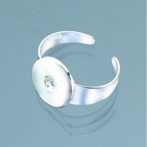 Bague brillante ø 13 mm - argentée 1 pc. Bague brillante ø 13 mm - argentée 1 pc.