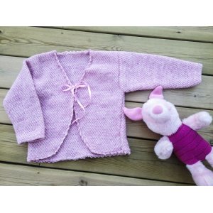 Patron tricot - Cardigan enfant en tricot double mousse avec bord crocheté Patron tricot - Cardigan enfant en tricot double mousse avec bord crocheté