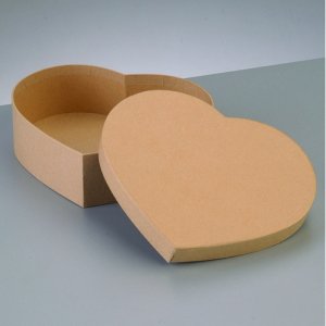 Coeur en frêne 16,5 x 14 x H 5 cm Coeur en frêne 16,5 x 14 x H 5 cm