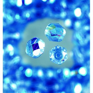 Perles de verre facettées - demi bleues - rondes, chatoyantes Perles de verre facettées - demi bleues - rondes, chatoyantes