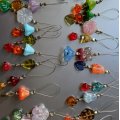 Image client Perles en verre - couleurs mélangées - feuille - fleur - 60 g