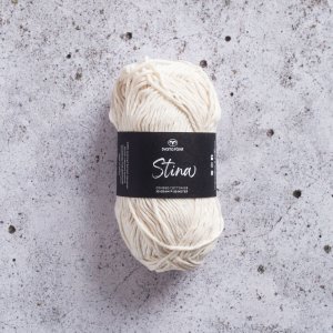 Fil Black Sheep Stina 8/8 50g - Écru (205) Fil Black Sheep Stina 8/8 50g - Écru (205)