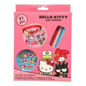 Ensemble de bracelets Hello Kitty - 3 bracelets avec 18 breloques