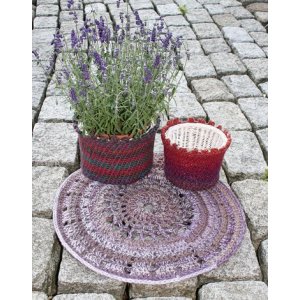 Patron au crochet - Couvertures et nappe au crochet en 3-doubles Patron au crochet - Couvertures et nappe au crochet en 3-doubles