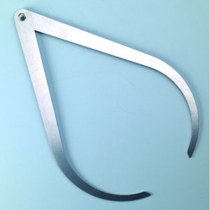 Griffe aluminium 25 cm - moyenne Griffe aluminium 25 cm - moyenne