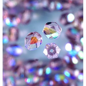 Perles de verre facettées - mauve - rondes, chatoyantes Perles de verre facettées - mauve - rondes, chatoyantes