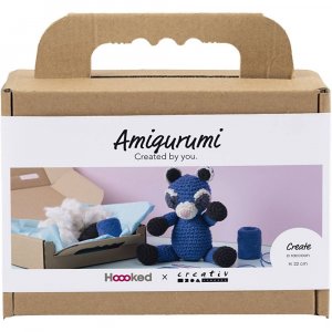 Kit DIY amigurumi raton laveur noir et bleu - 1 paquet. Kit DIY amigurumi raton laveur noir et bleu - 1 paquet.